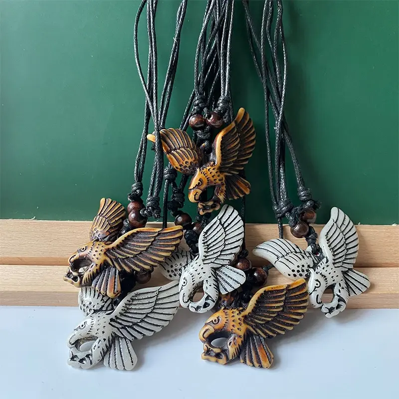 Retro Falcon Creative Eagle Pendant Necklace Trendy Men Unique Eagle Necklace Jewelry Gift