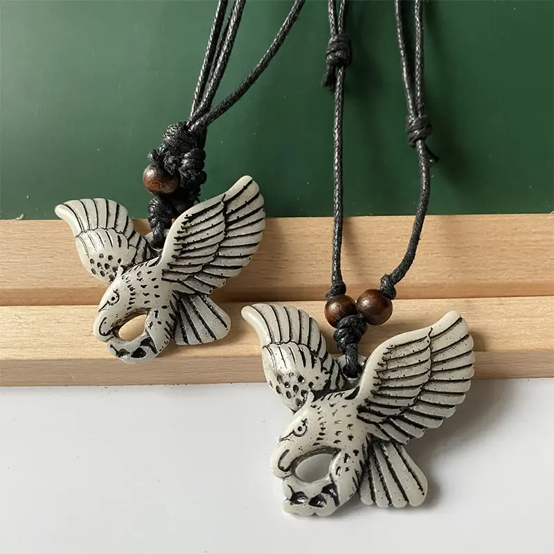 Retro Falcon Creative Eagle Pendant Necklace Trendy Men Unique Eagle Necklace Jewelry Gift