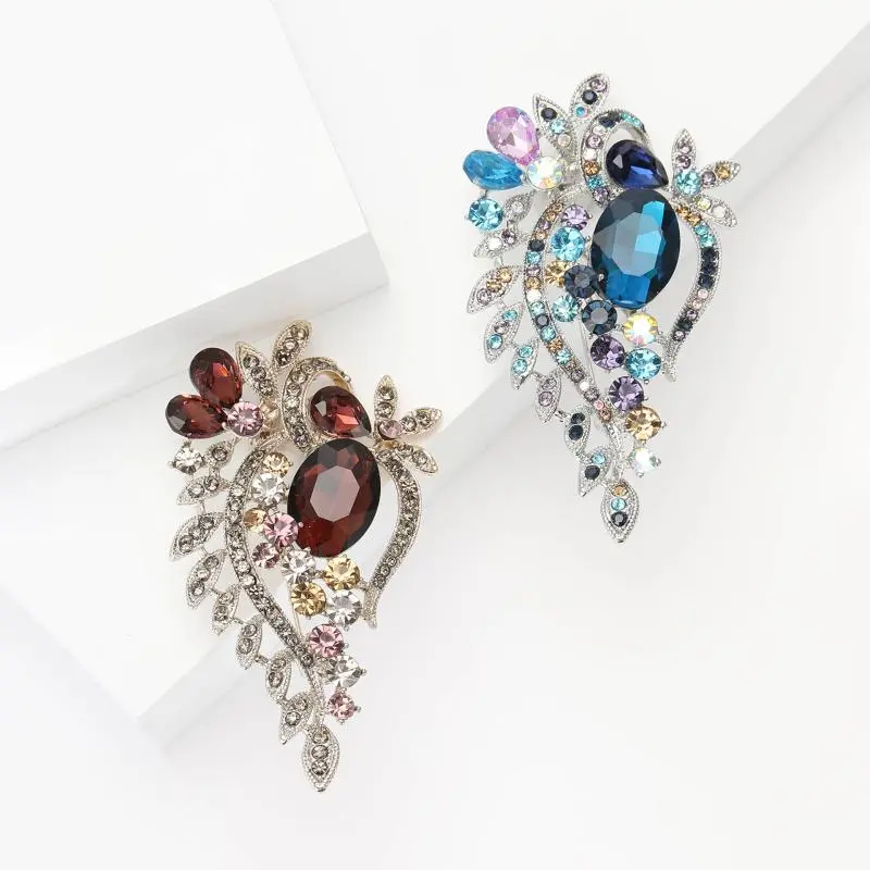 Fashion Rhinestone Crystal Plants Leaf Brooches For Women Clothing Coat Jewelry Accessries Gifts