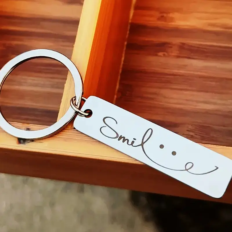 1pcs Stainless Steel Bee Rectangular Brand Keychain Backpack Car Key Accessories Decorative Gift