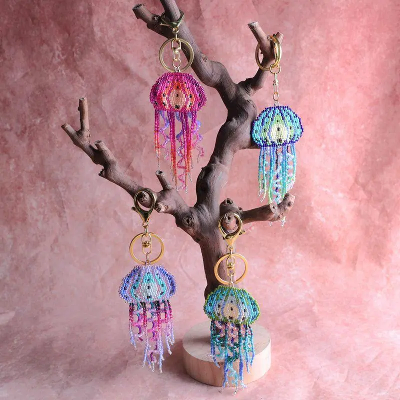 Jellyfish Tassel Keychain, Cute Bag Decorative Pendant, Creative Handcrafted Beaded Keychain
