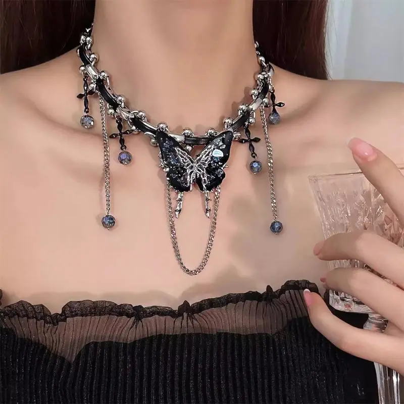 Fashion Butterfly Tassel Necklace Sweet Cool Spice Girl Temperament Exaggeration Light Luxury Design Leather Clavicle Chain Gift