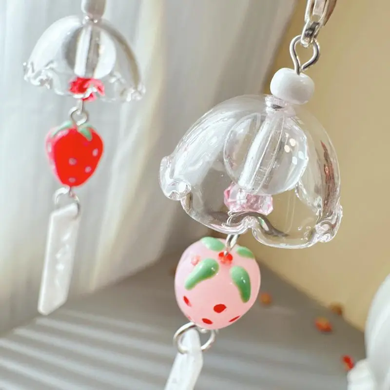 1 Piece Y2K Little Strawberry Hanging Wind Chime Pendant Keyring For Phone Camera Earphone Case Charm Keychain