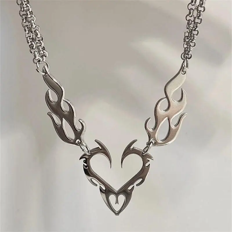 Stainless Steel Hollow Flame Heart-shaped Necklace For Man Woman Punk Metal Collar Necklace Luxury Hip Hop Jewelry Accessories