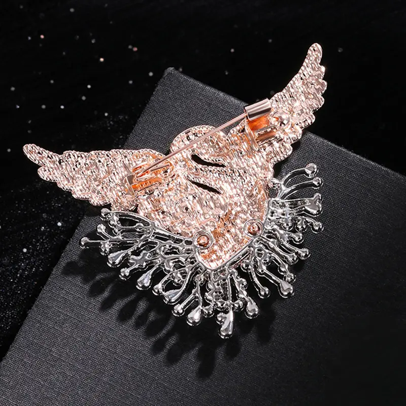 Shinning Flying Swan Brooches For Women Girls Elegant Rhinestone Brooch Fashion Temperament Pins Versatile Corsage Gifts