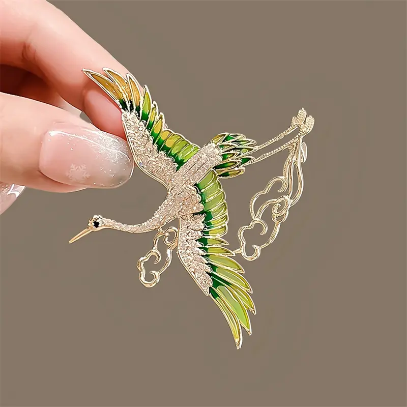 Chinese Style Elegant Rhinestone Green Enamel Wings Crane Clouds Brooches For Women Girls Flying Birds Lapel Pins Party Jewelry