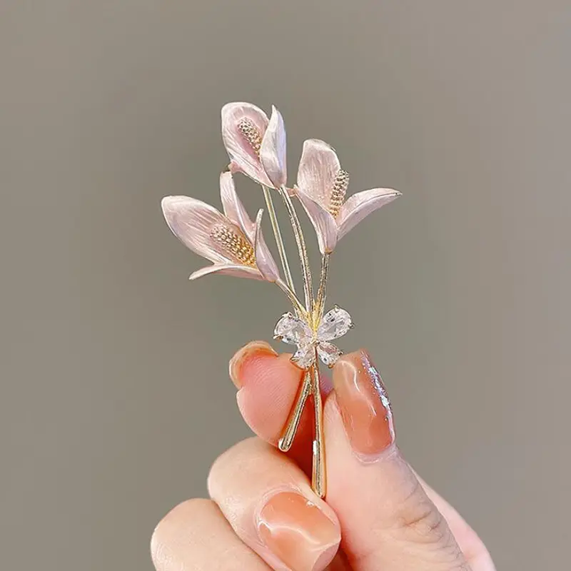 Crystal Flower Brooch Lapel Pin Rhinestone Jewelry Female Wedding Pins Large Brooches For Women Corsage Clothing Accessories