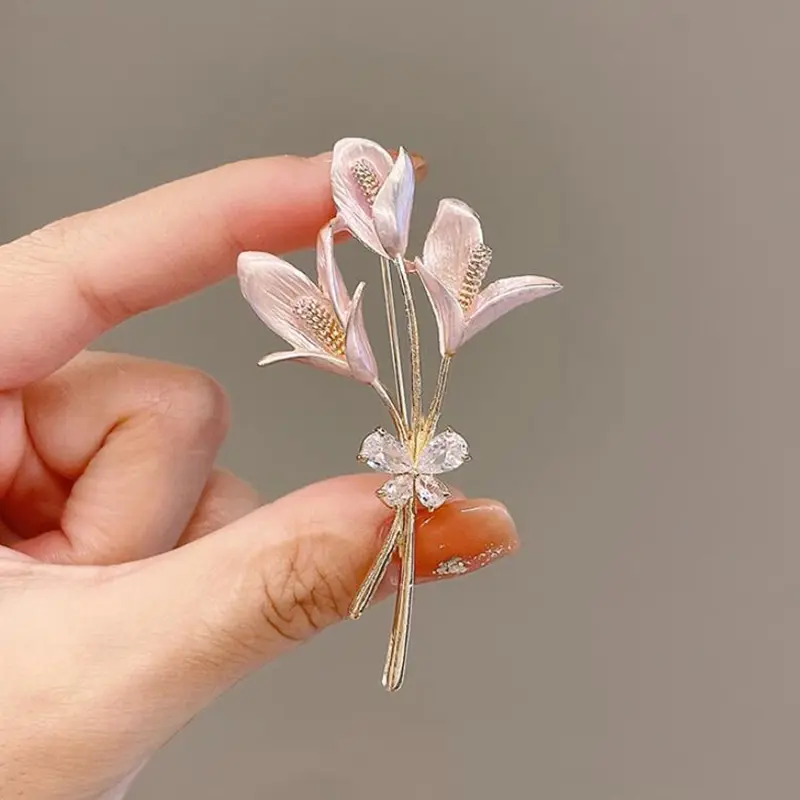 Crystal Flower Brooch Lapel Pin Rhinestone Jewelry Female Wedding Pins Large Brooches For Women Corsage Clothing Accessories
