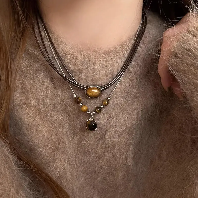 Women's Temperament Autumn Winter Necklace; Leather Choker with Brown Stone Pendant