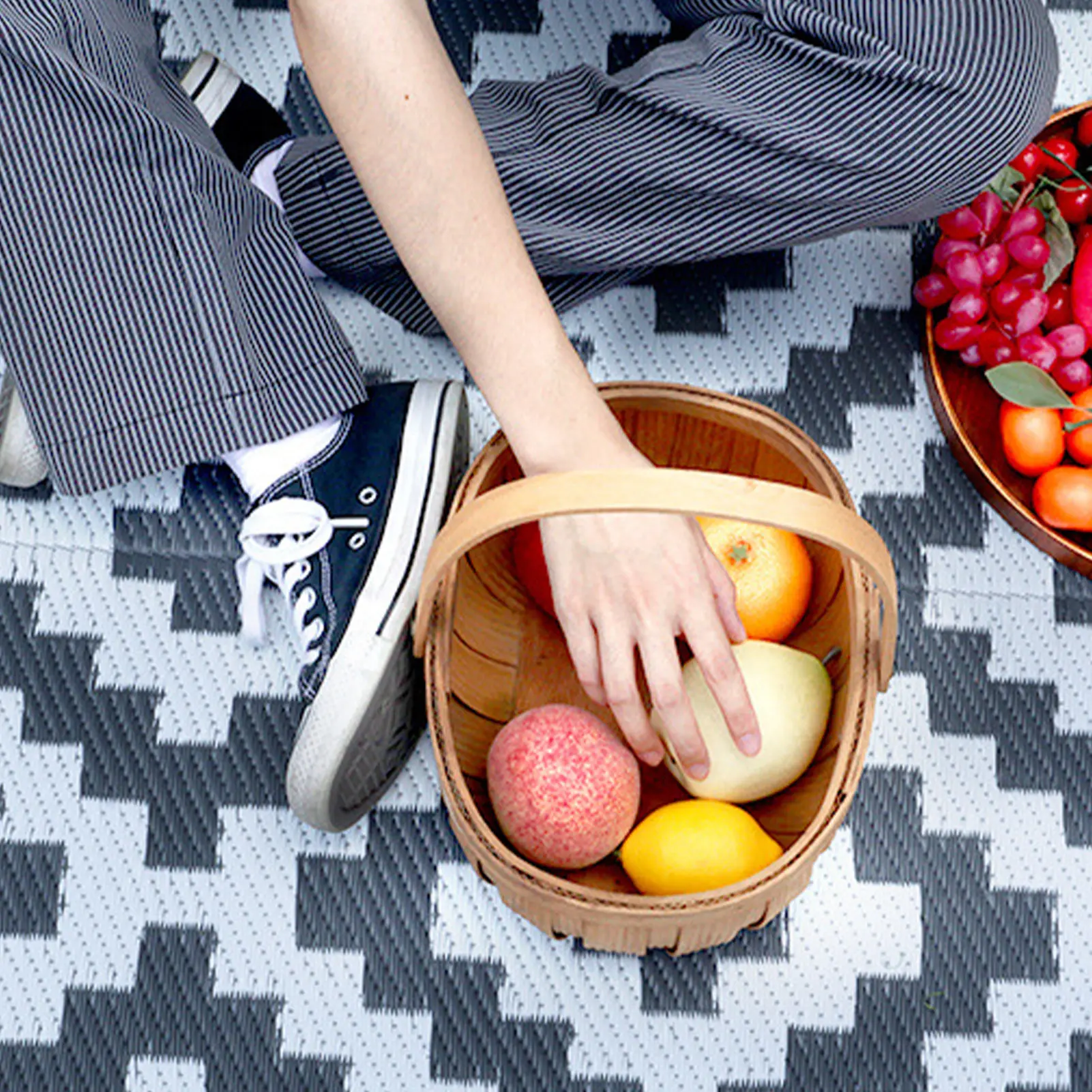 Beach Mat Beach Mat Portable Folding Plastic Beach Mat for Outdoor Picnic Camping Gray White Folding Beach Mat Woven Plastic Mat