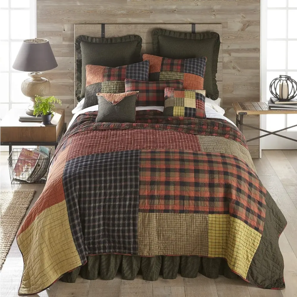 Full/Queen Bedding Set - 3 Piece - Woodland Square Cotton Lodge Quilt Set with Full/Queen Quilt and Two Standard Pillow Shams -