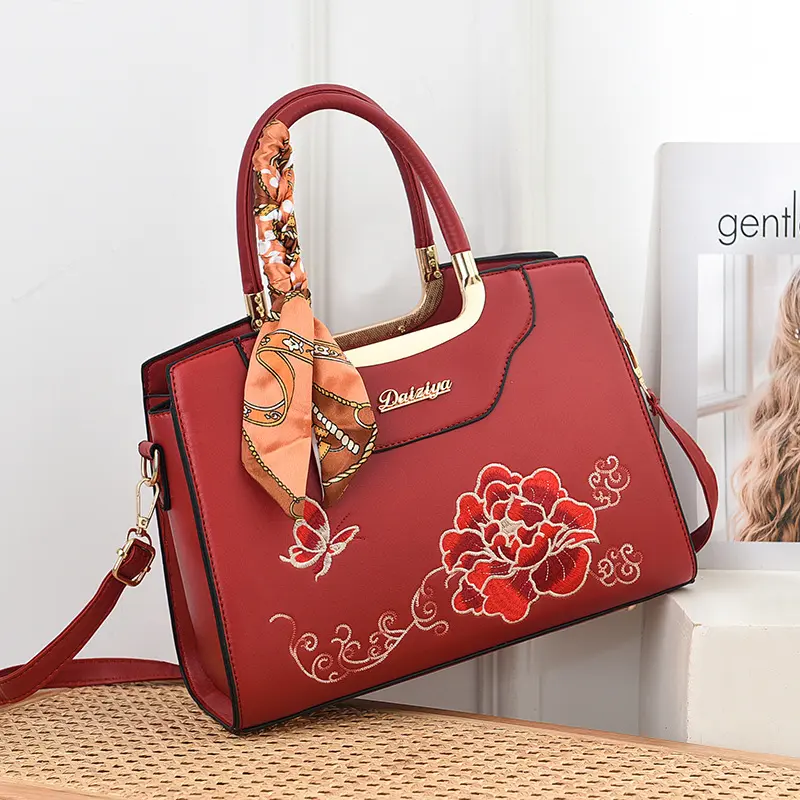 Autumn /Winter New Fashion Embroidered Women's Bag Trend Leather Ladies Crossbody Bag Large Capacity Ladies Casual Tote Bag