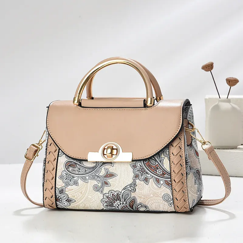 Portable Womens Small Square Bag Fashion Lock Shoulder Bag Simple Casual Shopping Messenger Bag 2025 New Women's Handbag