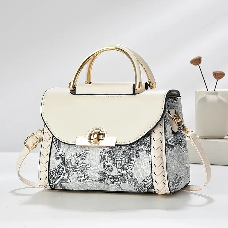 Portable Womens Small Square Bag Fashion Lock Shoulder Bag Simple Casual Shopping Messenger Bag 2025 New Women's Handbag