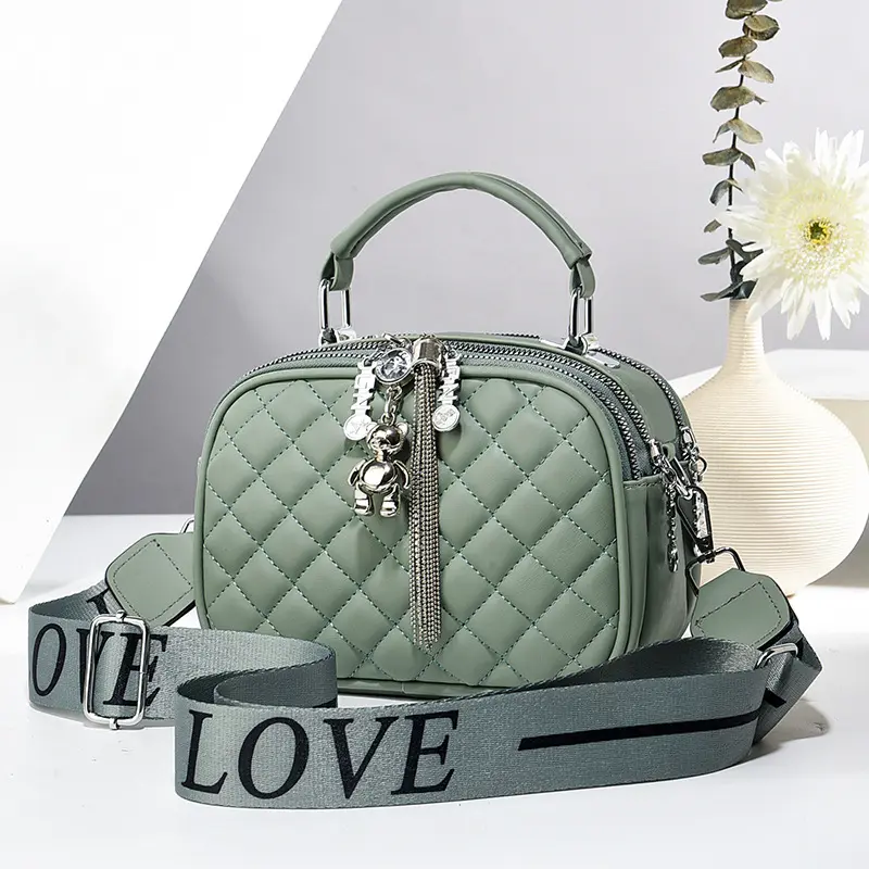 High Quality Women's Handbag Korean Version Exquisite Women's Shoulder Crossbody Bag Tassel Pendant Women's Small Square Bag