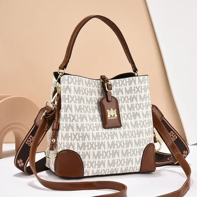 Fashionable New Printed Women Handbag Classic Retro Shoulder Bag Large Capacity Printed Crossbody Bag Commuting Small Square Bag