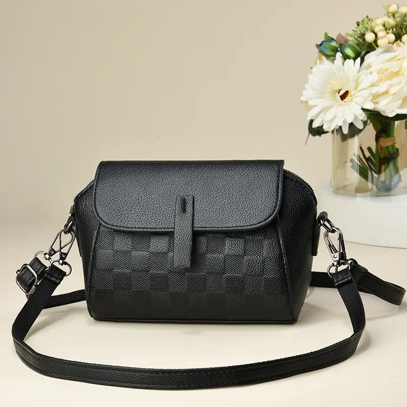Exquisite Women's Bags High-end Women's Small Shoulder Bags Women's New Fashionable Mobile Phone Bag Commuting Crossbody Bag