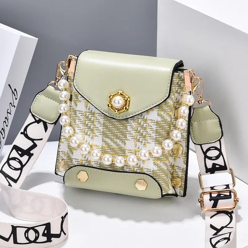 Women's Bags 2025 New Fashionable Rivet Shoulder Bags Women's Crossbody Phone Bag Summer Pearl Chain Luxury Handbag Bag women