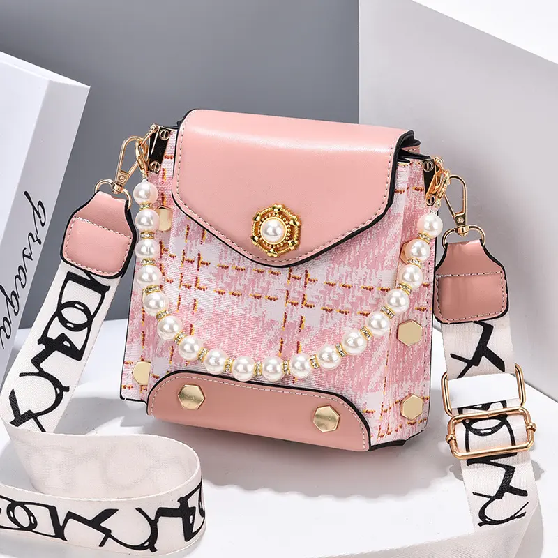 Women's Bags 2025 New Fashionable Rivet Shoulder Bags Women's Crossbody Phone Bag Summer Pearl Chain Luxury Handbag Bag women