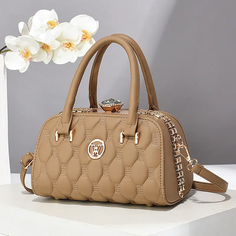 Luxury Brand Designer Ladies Handbag Casual Shoulder Bag Fashion Embossed Craftsmanship Women Commuting Crossbody Bag women