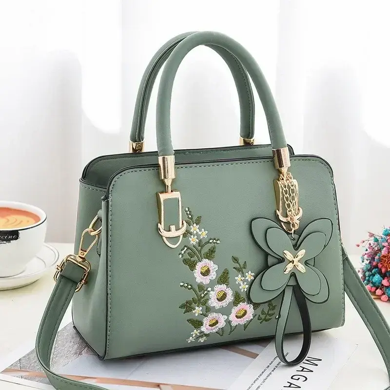 Fashionable Women'S Handbag New High-Quality Shoulder Bags Embroidered Flower Crossbody Bag Commuting Tote Bag Small Square Bag