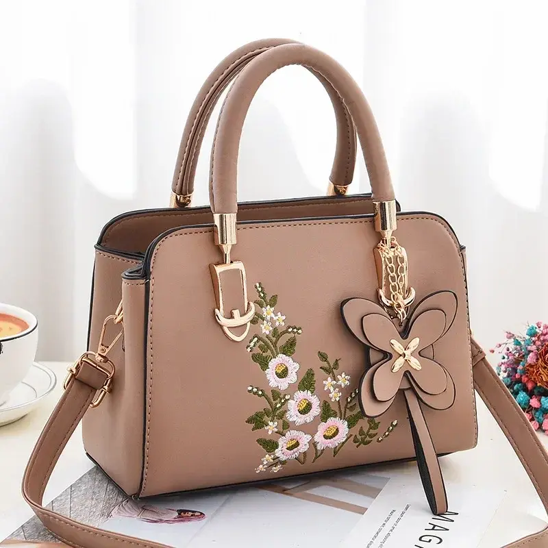 Fashionable Women'S Handbag New High-Quality Shoulder Bags Embroidered Flower Crossbody Bag Commuting Tote Bag Small Square Bag