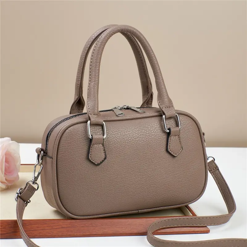 2025 New High-Quali Boston Women's Handbag Faionable Womens Crossbody Bag with Good Texture Women Shoulder Pillow Bags