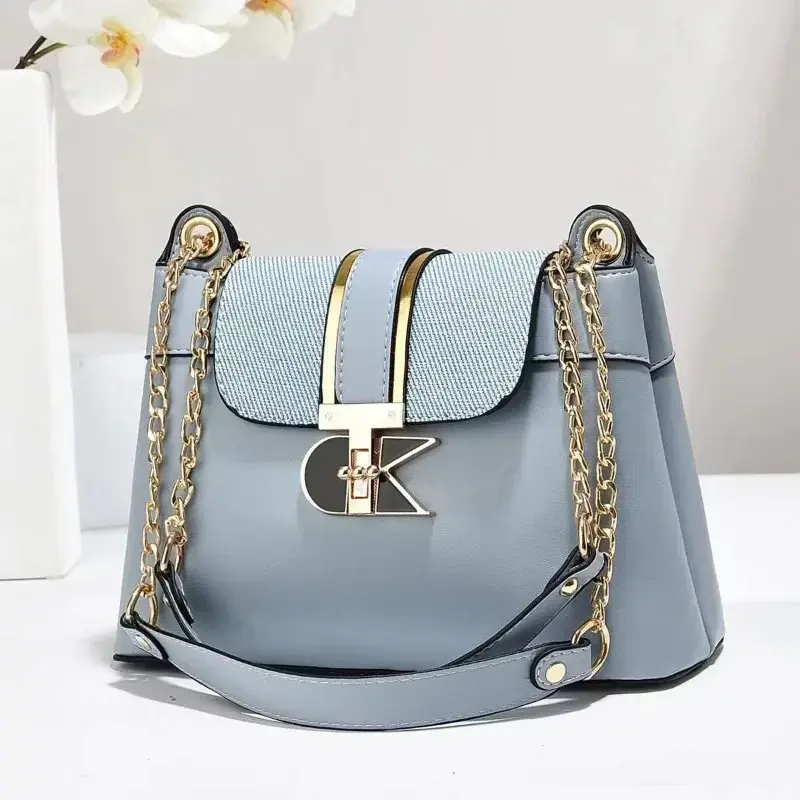 Classic Designer Women'S Shoulder Crossbody Bag Fashion New Chain Small Square Bag Large Capacity Commuting Casual Handbag Women