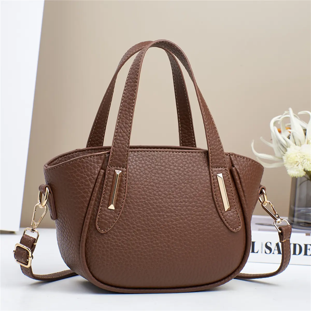 2025 New Fashion Handbag and Versatile Large Capacity Single Shoulder Crossbody Hand Bag Ladies PU Leather Womens Handbag