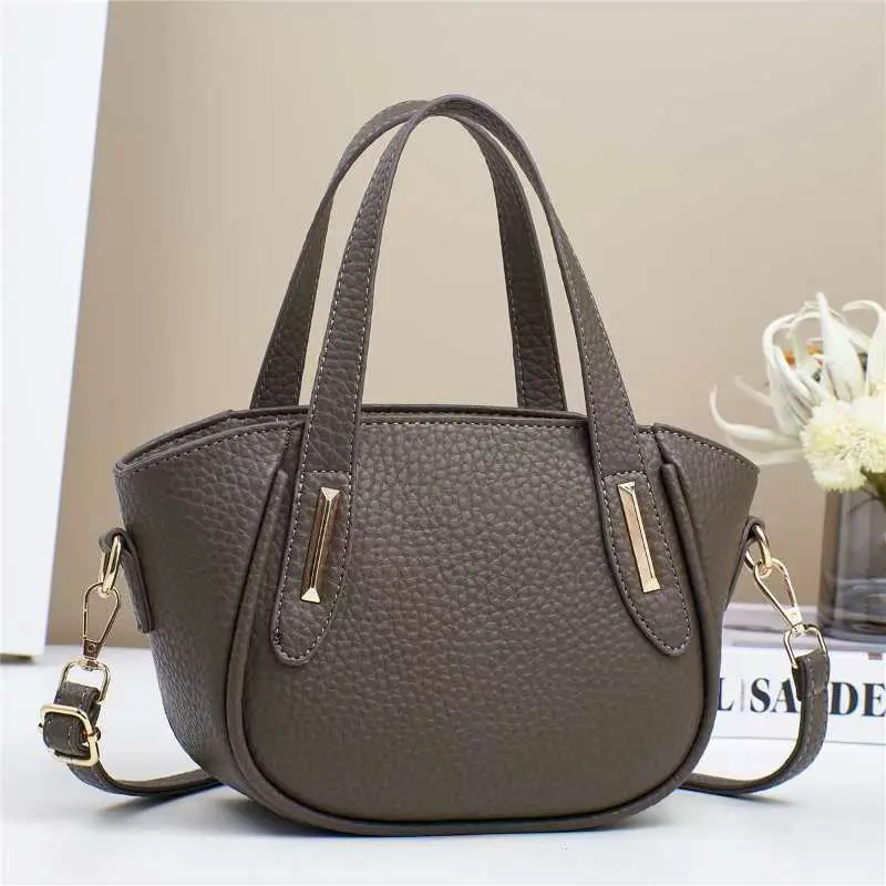 2025 New Fashion Handbag and Versatile Large Capacity Single Shoulder Crossbody Hand Bag Ladies PU Leather Womens Handbag