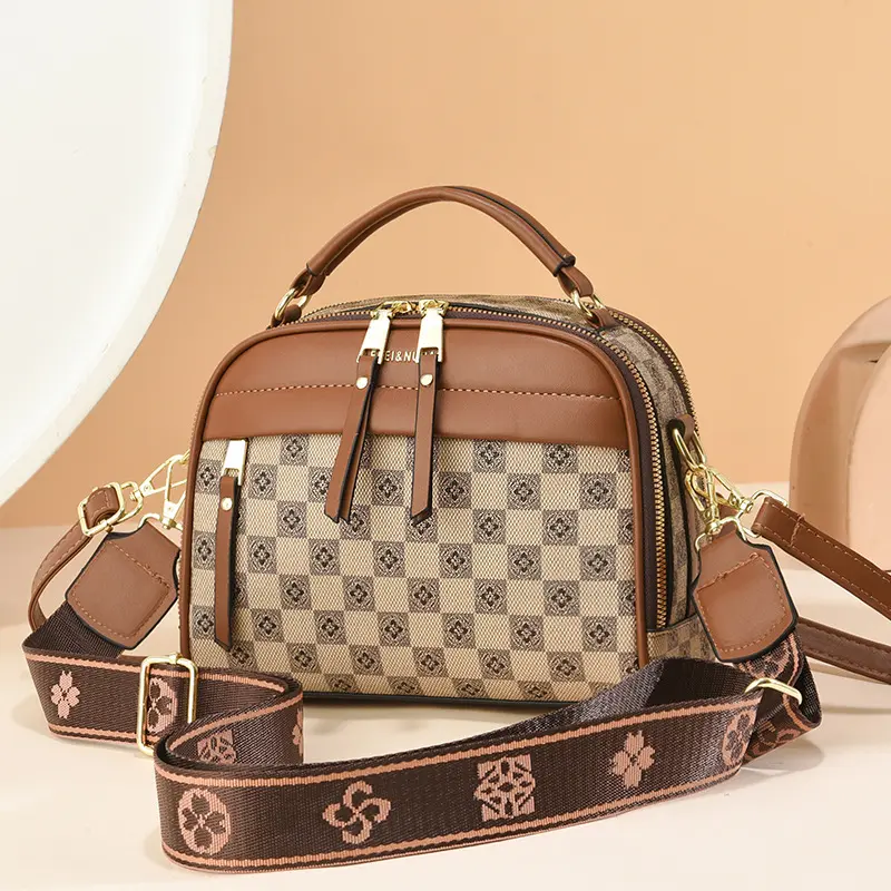 High-quality Exquisite Small Square Bag Fashion Shoulder Bags for Luxury Design Ladies Casual Commuting Tote Bag Crossbody Sac