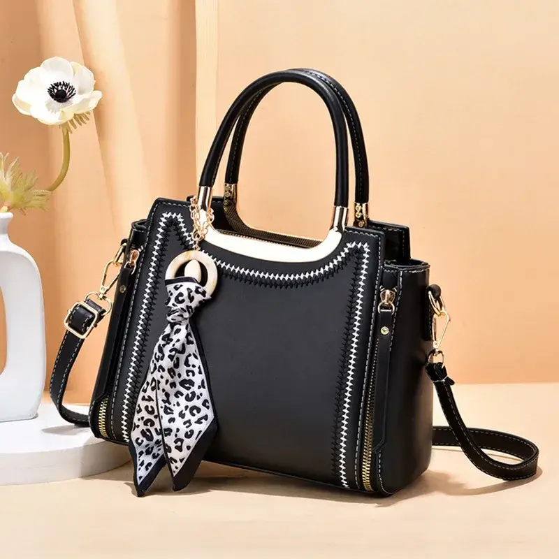 Fashion Scarf Decoration Women'S Handbag Large Capacity Shoulder Bag Luxury Designer Crossbody Bag Urban Commuting Tote Bag