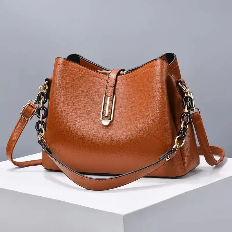 Fashion Brand Designer Women'S Crossbody Bag Large Capacity Casual Handbag Classic Retro Shoulder Bag Commuting Tote Bag Women