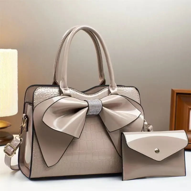 New 2025 Women's Crossbody Bag Mommy Handbag Soft Bucket Shape Polyester Lining Zipper Closure Fashionable Women's Handbag