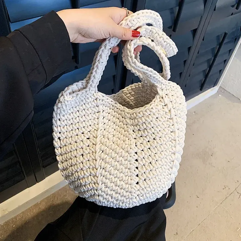 This Year's Popular Super Popular Niche Design Woven Bag 2025 New Women's Bag Popular Single Shoulder Bag Tote Bucket Bags