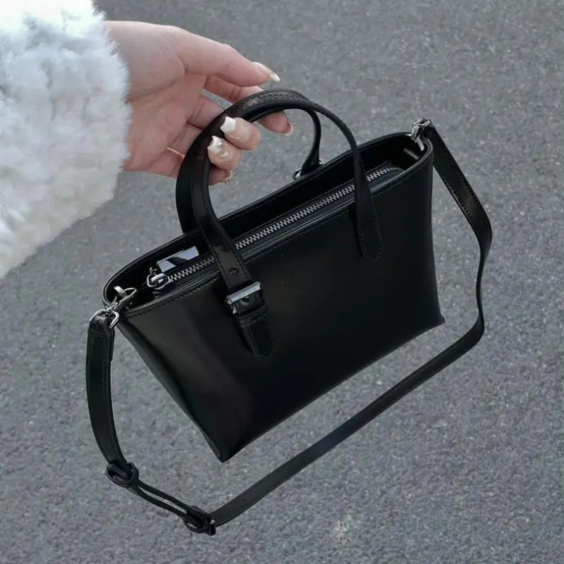 Fashion Tote Bags Women's Bags New PU Leather Niche Leisure Versatile High Capacity Trend Solid Color Handheld Bags Shoulder Bag