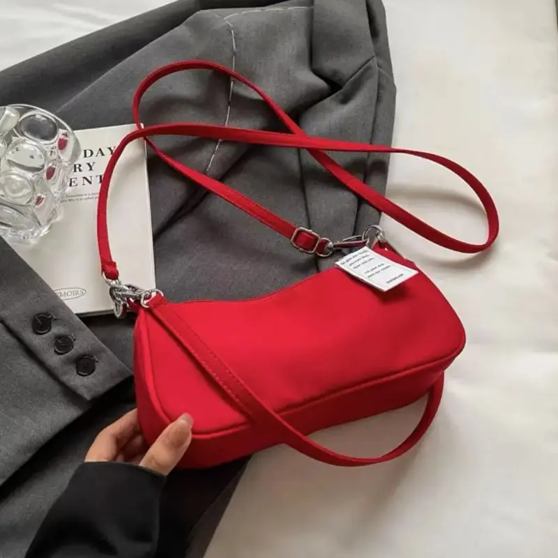Red Women's Shoulder Bag 2025 New High-End Sensation Underarm Simple Match Commuting Bag Single oulder Handbag Designer Bags