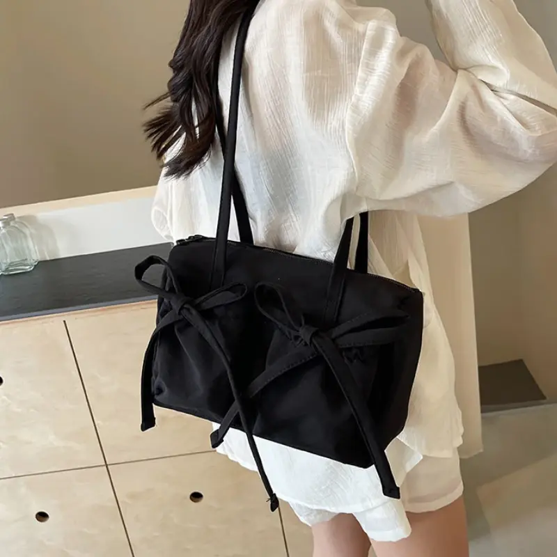 2025 New Korean Bow Nylon Shoulder Bag Fashionable and Sweet Design Tote Bag Folded Large Capacity Commuter Women's Handbag