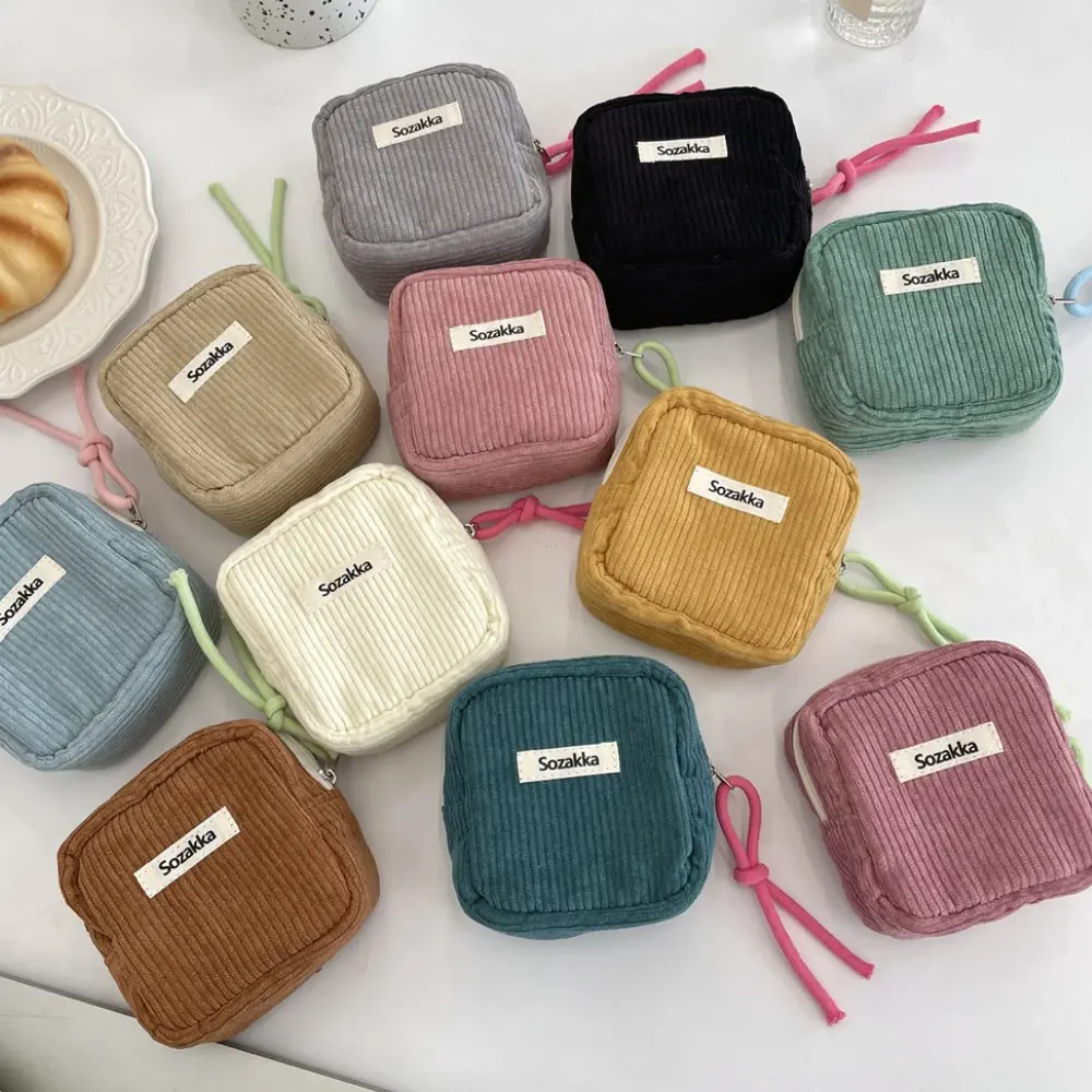 Kawaii Mini Makeup Handbags Wallet Coin Purse Ins Travel Makeup Lipstick Sanitary Napkins Pouch with Zipper Closure Storage Bag