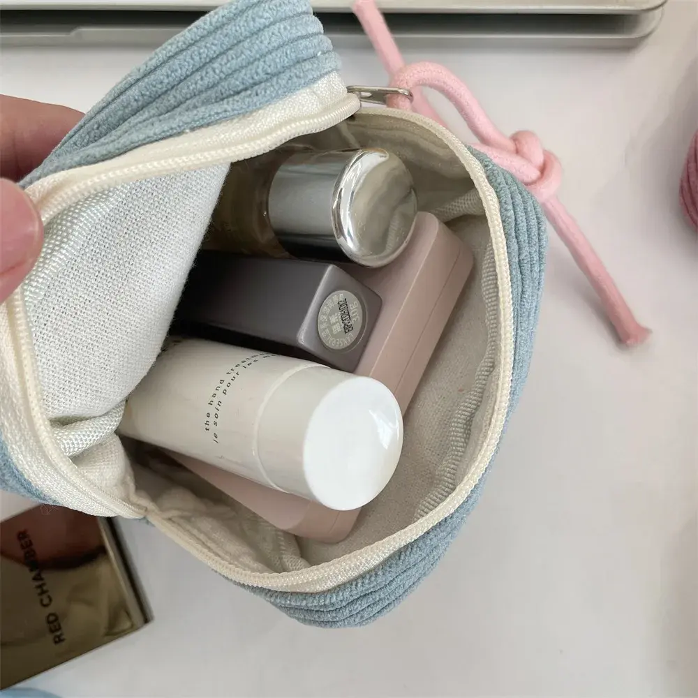 Kawaii Mini Makeup Handbags Wallet Coin Purse Ins Travel Makeup Lipstick Sanitary Napkins Pouch with Zipper Closure Storage Bag