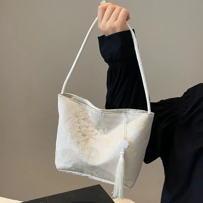 New Chinese Style Small Shoulder Bags for Women 2025 Luxury Designer Fine Embroidery Ladies Handbags Trendy Women Bucket Bag