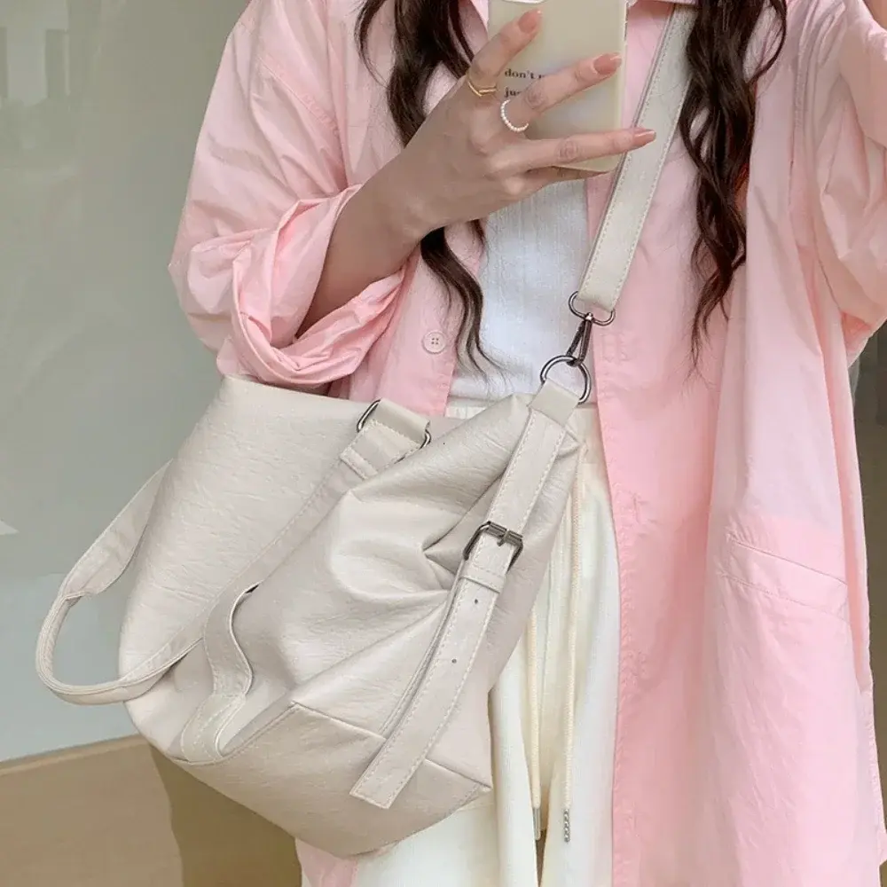 Large Capacity Black Shoulder Bags For Women Large Shopper Bag Solid Color Soft Leather Crossbody Handbag Lady Travel Tote Bag