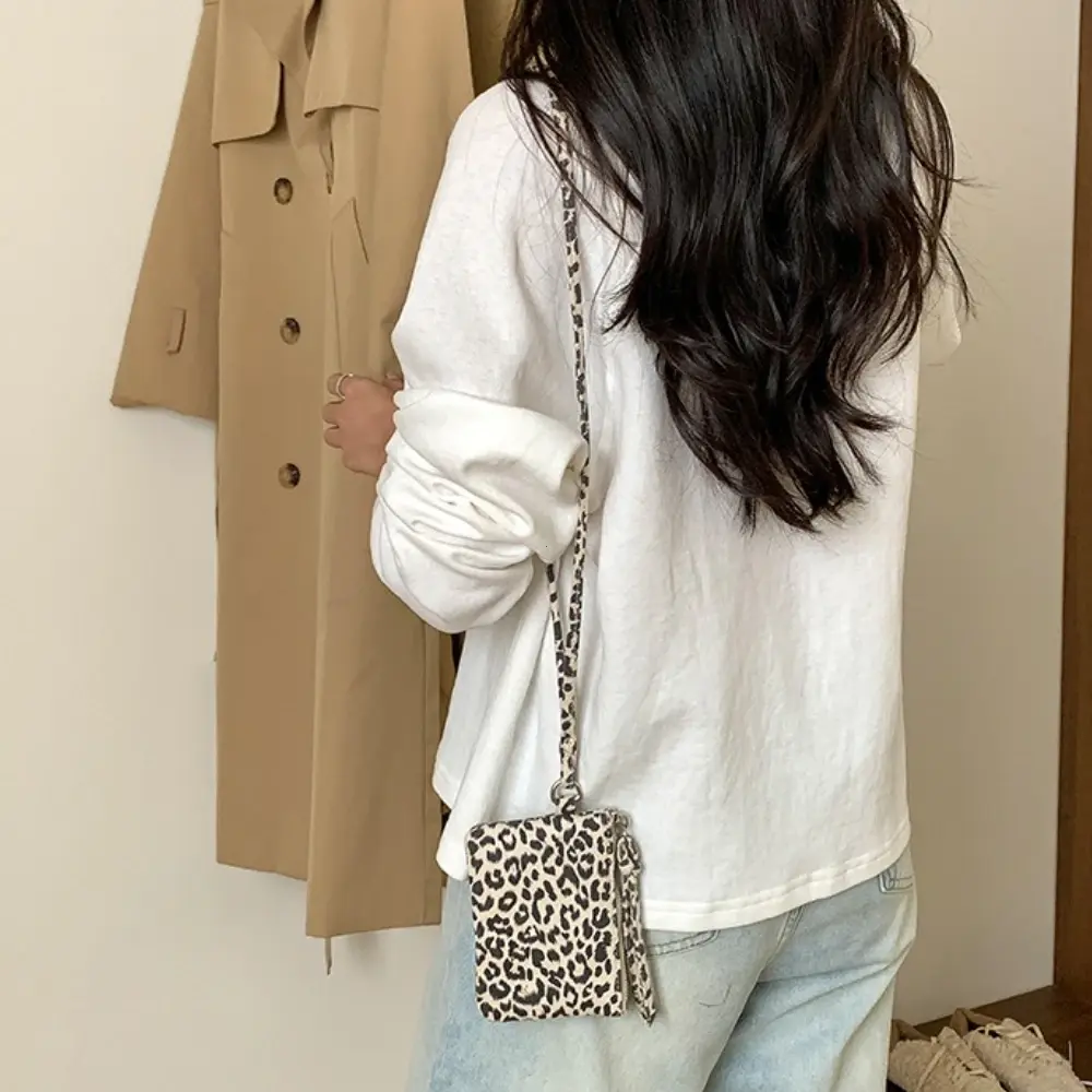 Leopard Print Suede Coin Purse Portable Lipstick Key Bag Women Shoulder Bag Mini Storage Bag Small Wallet Travel Mini Purse 2025
