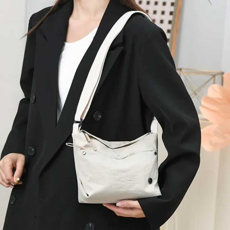 New Fashionable Women's Bag Lightweight Nylon Crossbody Bag for Women Female Shoulder Bags Trend Designer Handbags Tote 2025
