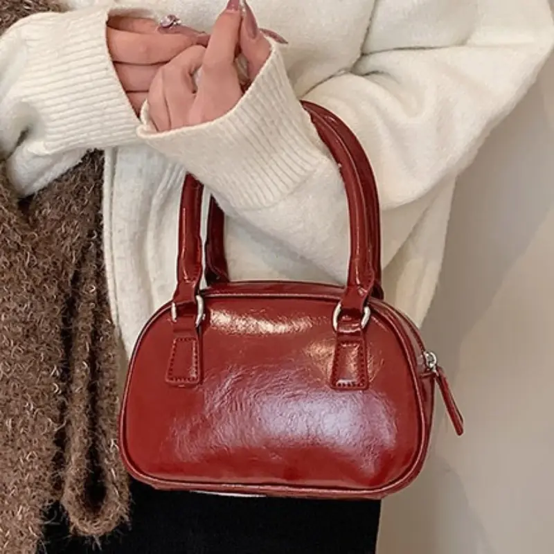 High-End Texture Retro Small Bag 2025 New Women's Bag Autumn and Winter Popular Popular Messenger Bag Portable Square Sling Bags