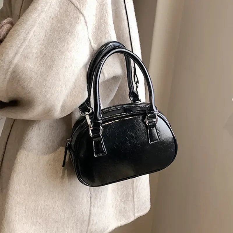 High-End Texture Retro Small Bag 2025 New Women's Bag Autumn and Winter Popular Popular Messenger Bag Portable Square Sling Bags