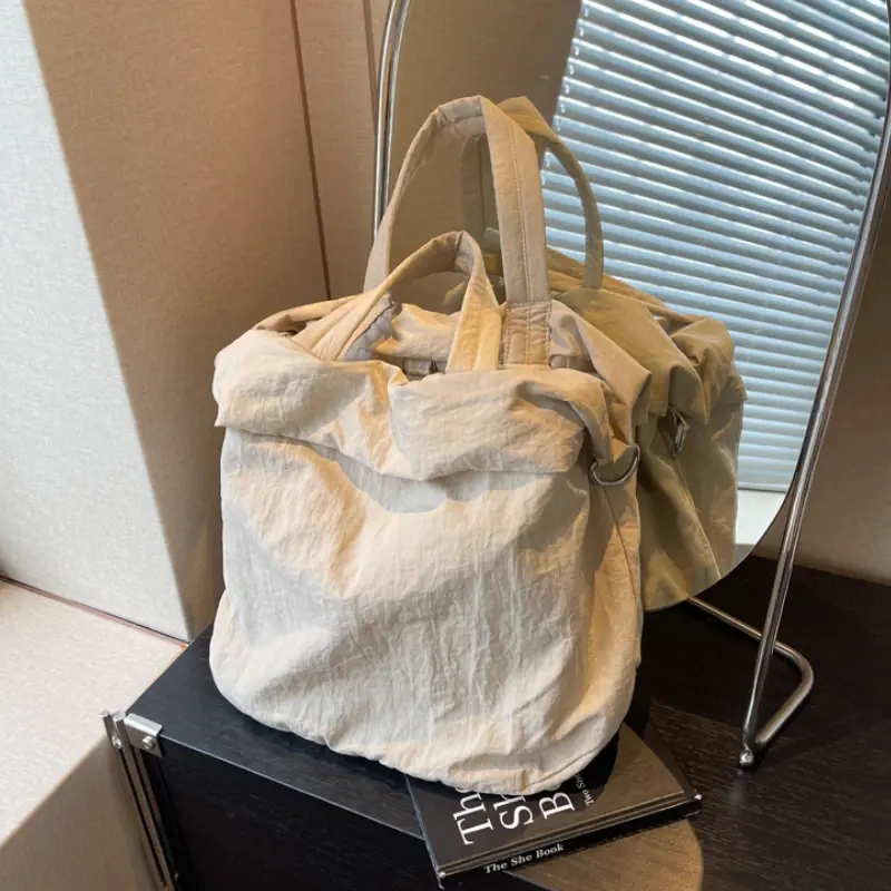 Solid Color Simple Fashionable Leisure All-Match Tote Bag with Large Capacity for School Work and Commute Designer Bags Handbags