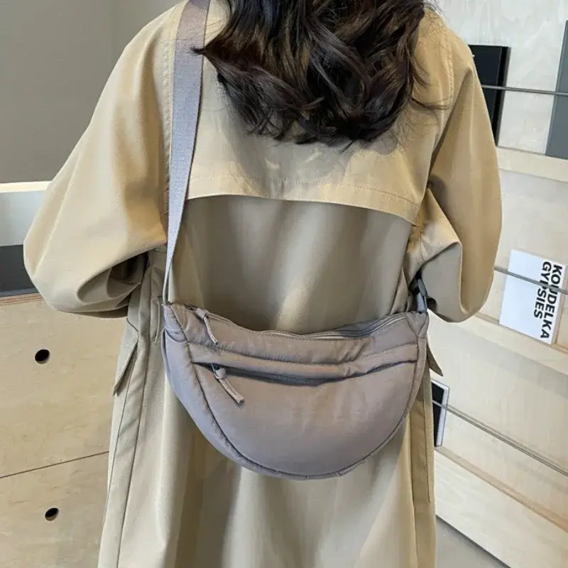 Nylon Fabric Shoulder Bag New High Capacity Women's Crossbody Messenger Bag Leisure Versatile Shoulder Hobos Bag Handbags
