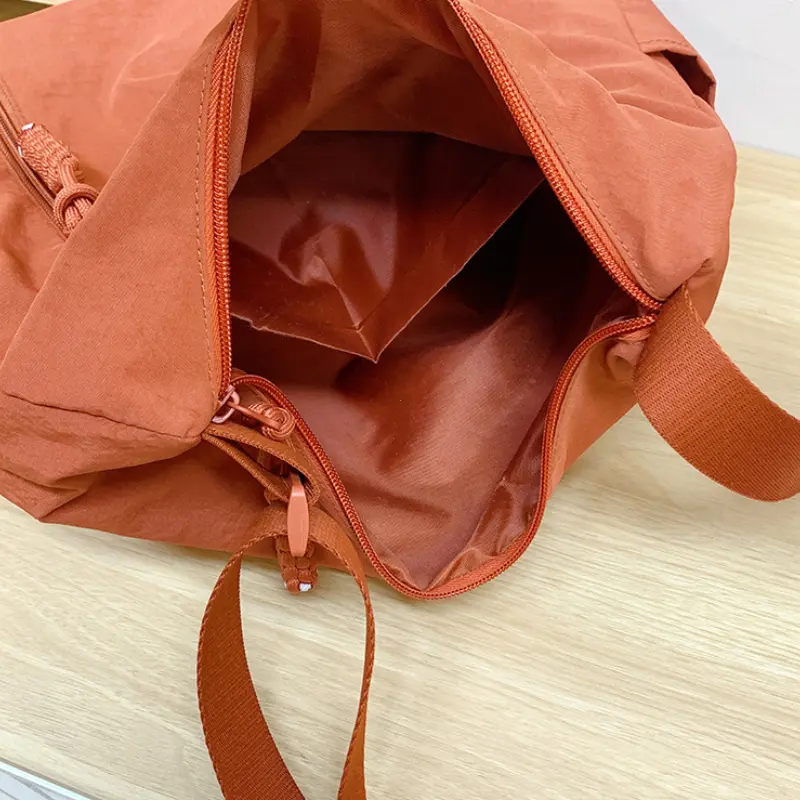 Nylon Messenger Bag Women Crescent Crossbody Bags Multi-Pocket Lightweight Shoulder Bag Travel Tote Handbag Female Shopping Bag