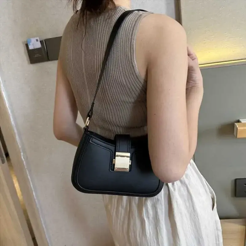 Women Vintage Handbag Brown PU Leather Gold Buckle Trendy Underarm Shoulder Bag Solid Color Handbag Women Luxury Simple Tote Bag